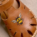 Angulus Begynder Sandaler m. Bi broderi - Cognac