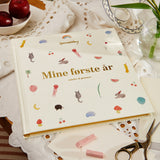 Specialday Barnets bog, mine første år - Beige