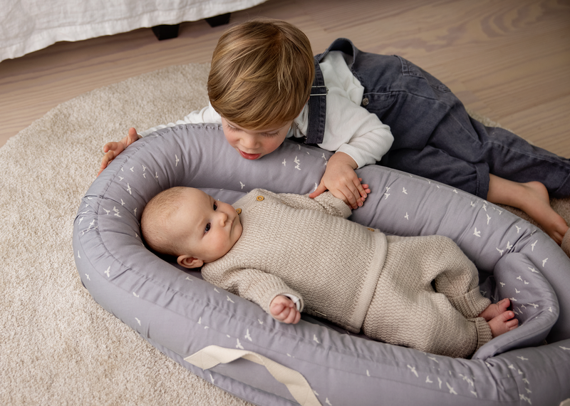 Voksi Babynest Premium - Moon Stone Grey Flying