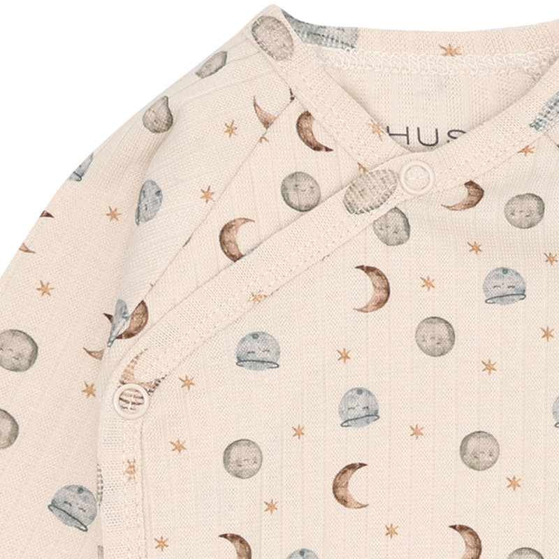 Hust & Claire Bing Moon Wrap Body - French Oak