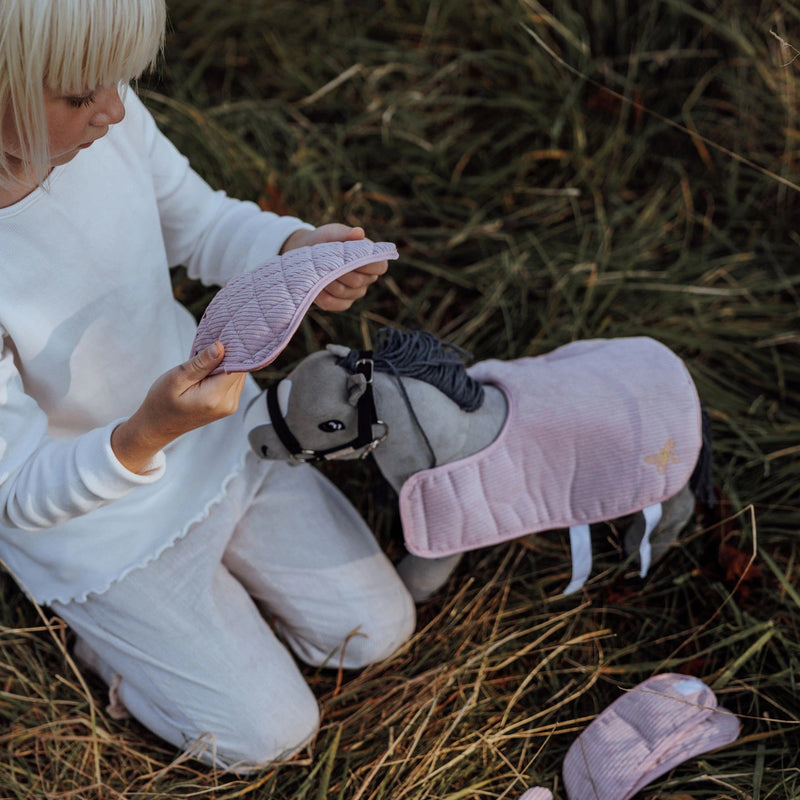 byASTRUP Dækken, Sadelunderlag, Gamascher & Hut - Lyserød