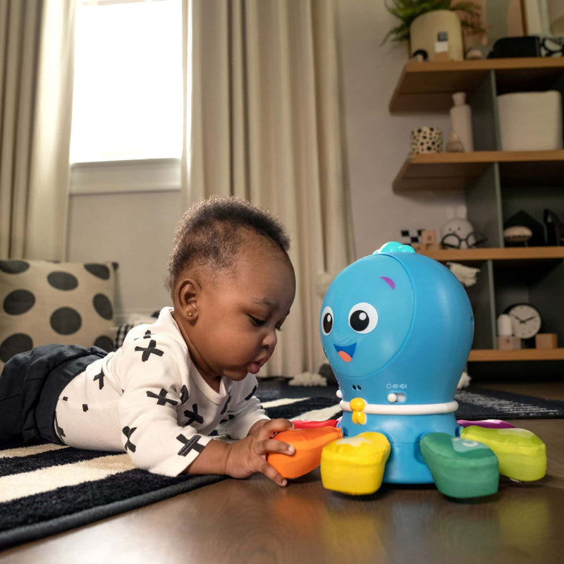 Baby Einstein 4-i-1 Crawl & Chase Pal - Go Opus Go™