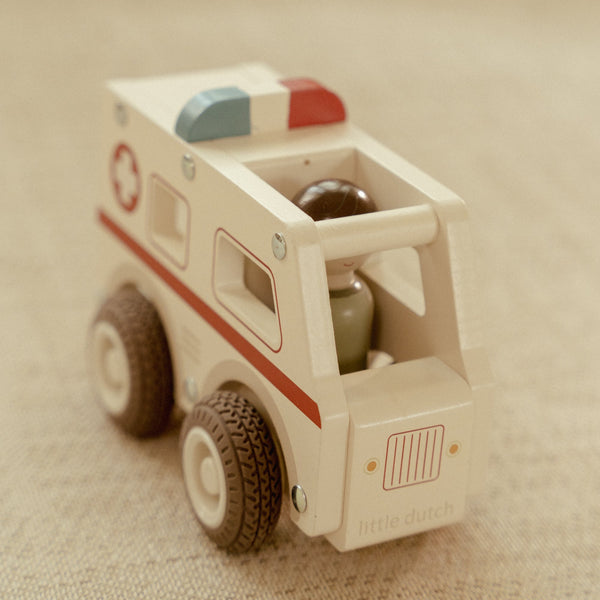 Little Dutch Ambulance inkl. redder