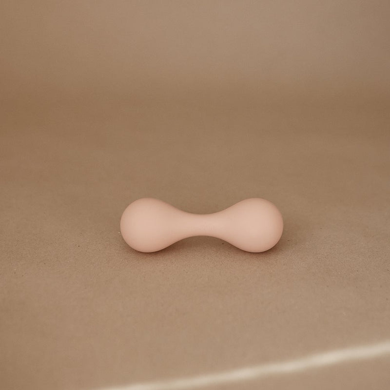 Mushie Silikone Baby Maracas Rangle - Blush